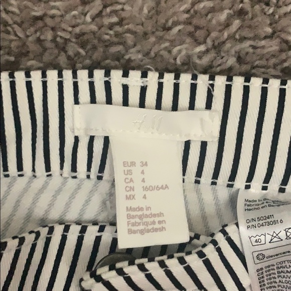 Shorts - Picture 3 of 3